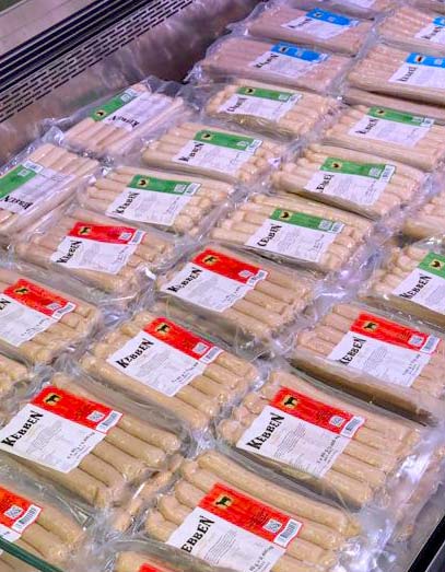 Kebben Rostbratwurst-Sortiment im Handel (Edeka Zurheide in Düsseldorf)